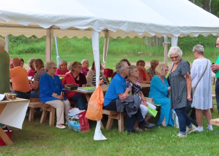 Lauluklassikot vuosien varrelta olivat tuttuja - plus muutama uudempi tuttavuus tuli opittua